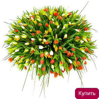 Корзина из ярких тюльпанов